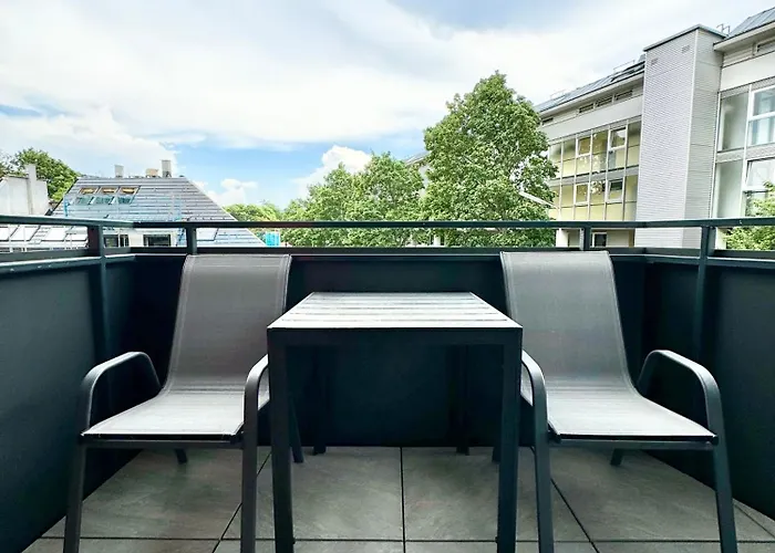 Designer Mit Balkon *